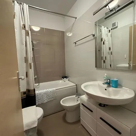 Yellow Turtle Apartment Makarska
